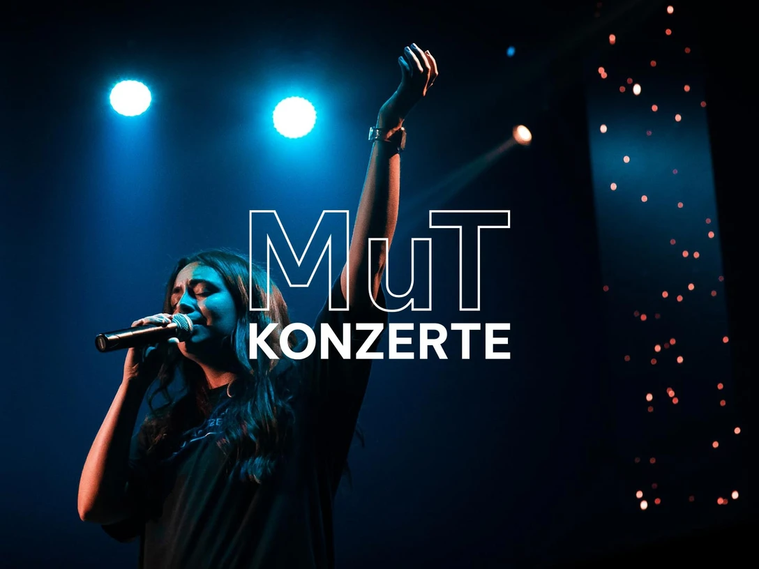 (c) MuT-Konzerte-Slideshow-Saengerin+Wortmarke.jpg