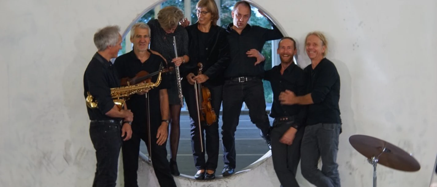 Fotos Flyer_Jelemo 30.4..jpg