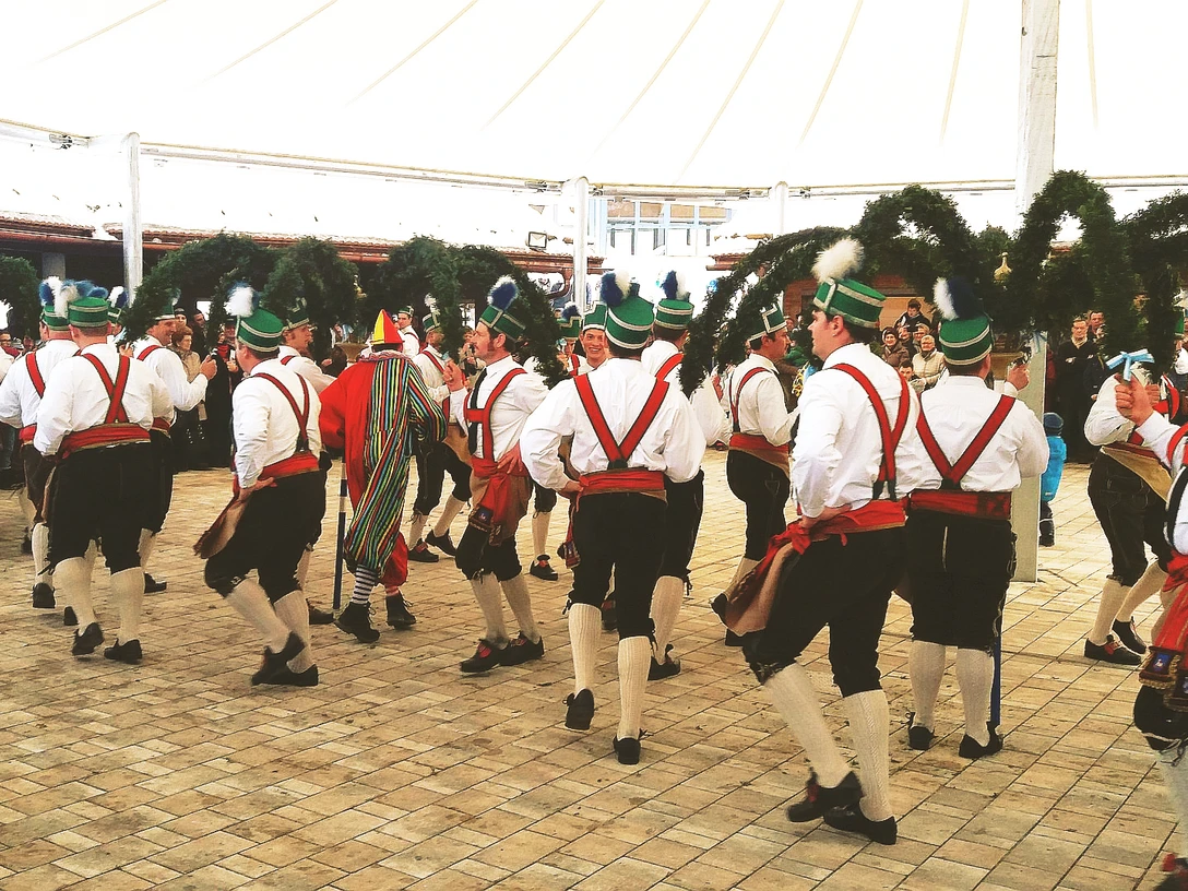 Schäfflertanz in Oberau