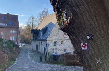 Wanderwegmarkierung Bü1 | Büren Wanderwegmarkierung Bü1 | Büren