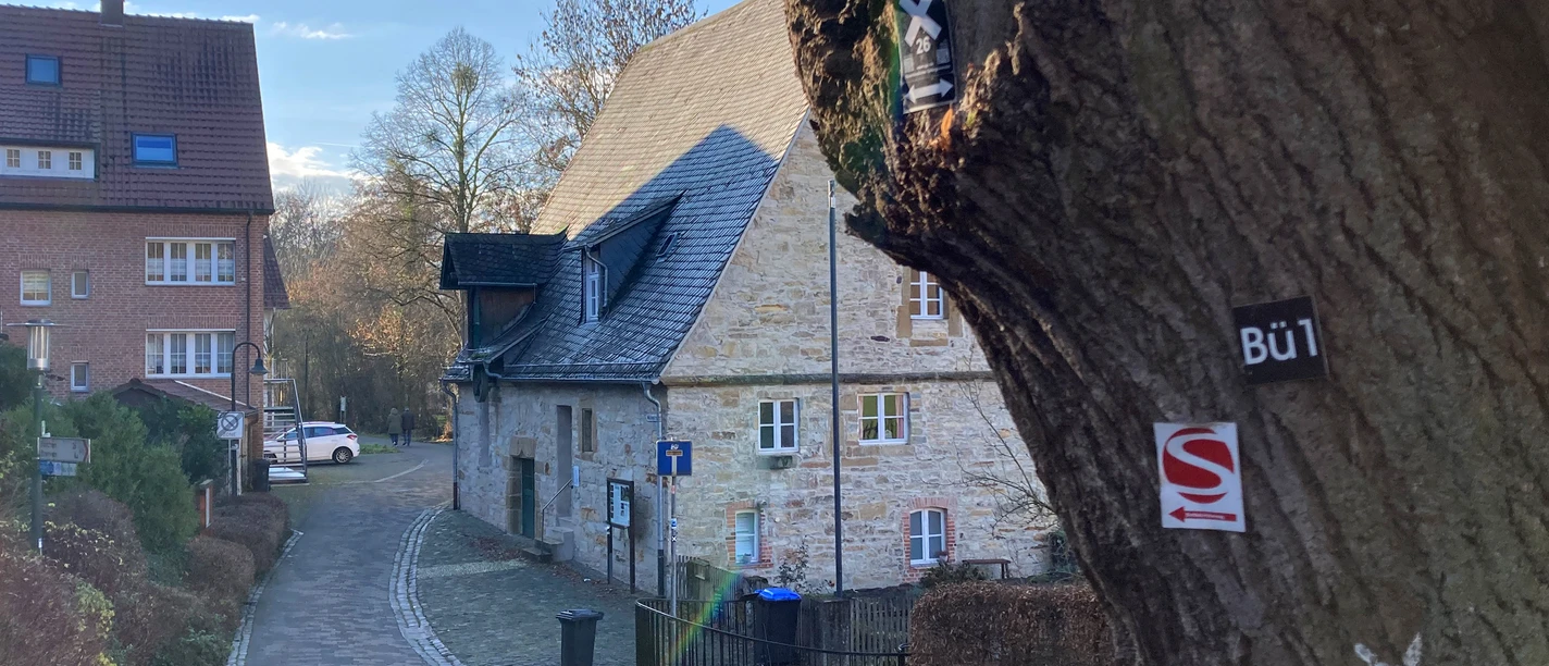 Wanderwegmarkierung Bü1 | Büren Wanderwegmarkierung Bü1 | Büren