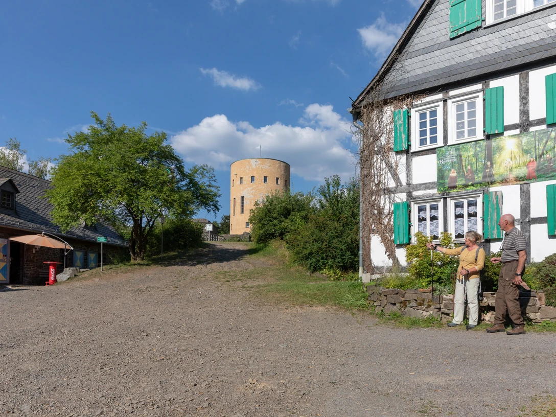 Hammergewerkehaus nahe bei der Ginsburg