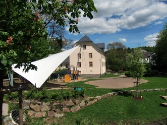 Wilhelmsburg mit Gerichtswiese