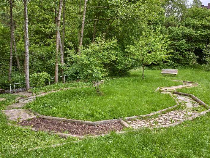 Barfußpfad Hilchenbach Barfußpfad und Mehrgenerationenspielplatz Hilchenbach