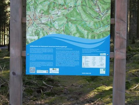 Infotafel am Wanderparkplatz