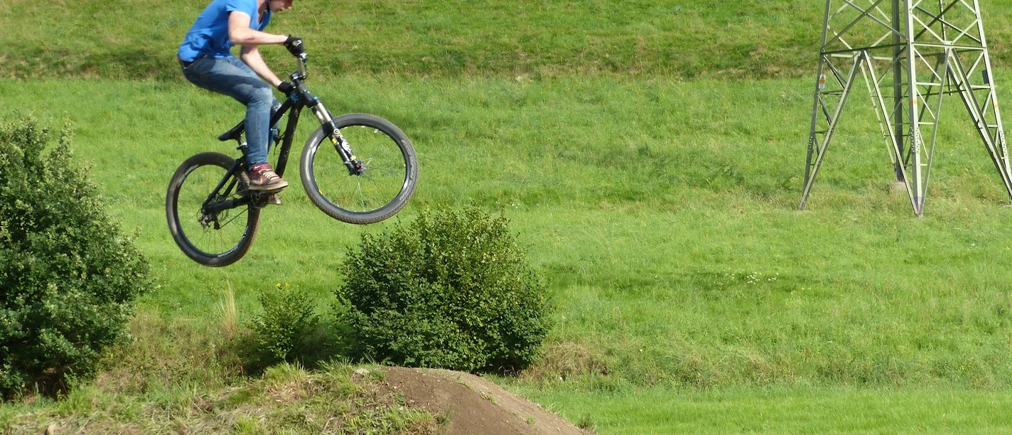 Biker im Dirtbikepark Hilchenbach