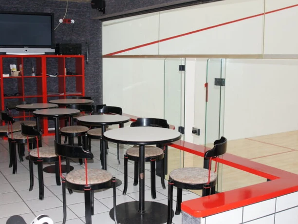 Tennis-u. Squashpark Bereich Squash