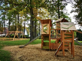 Doktors Wäldchen Kletterturm 2