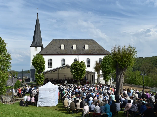 ökumenischer Festgottesdienst 800 Jahre Burbach am 19.05.2019