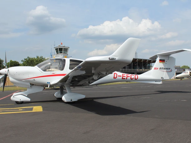 Air Alliance Flugzeug