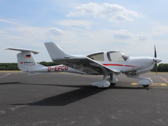 Air Alliance Flugzeug