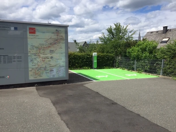 E-Ladestation in der Ortsmitte Burbach