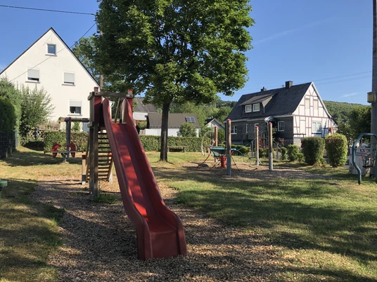 Spielplatz Schulstraße Holzhausen