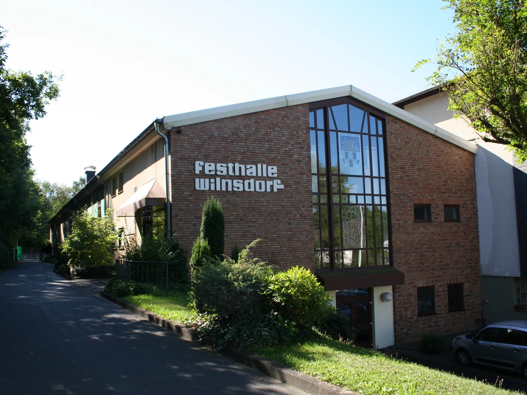 Außenansicht Festhalle Wilnsdorf