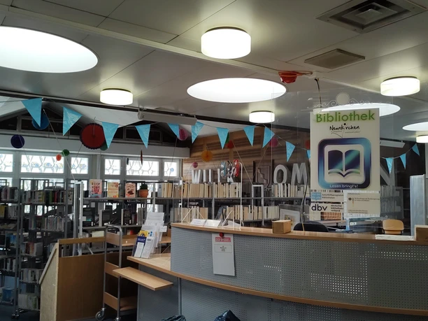 EIngangsbereich Bibliothek