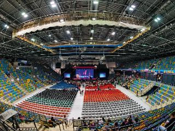Suewag Arena - Halle Bestuhlte Süwag Arena für Großveranstaltung