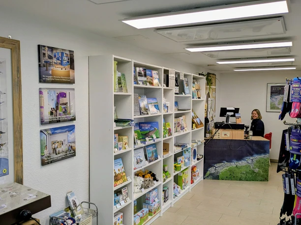 Infopoint Perspektive Eingang 1.jpg