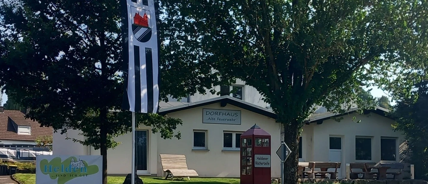 Dorfhaus Alte Feuerwehr _ außen.jpg