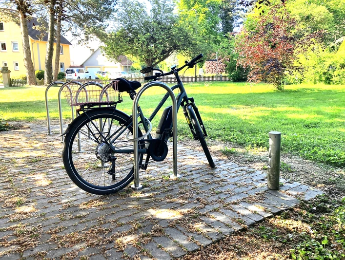 E-Bike_Ladestation_Schulze_052025_Stadt-Borgholzhausen.JPG E-Bike Ladestation in Borgholzhausen