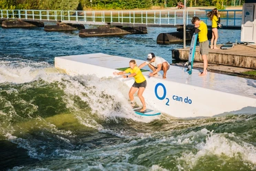 Stehende Welle bei Wasserski Langenfeld