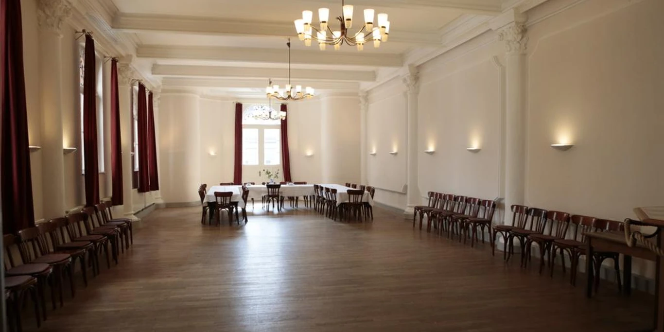 Saal im Freimaurerlogenhaus