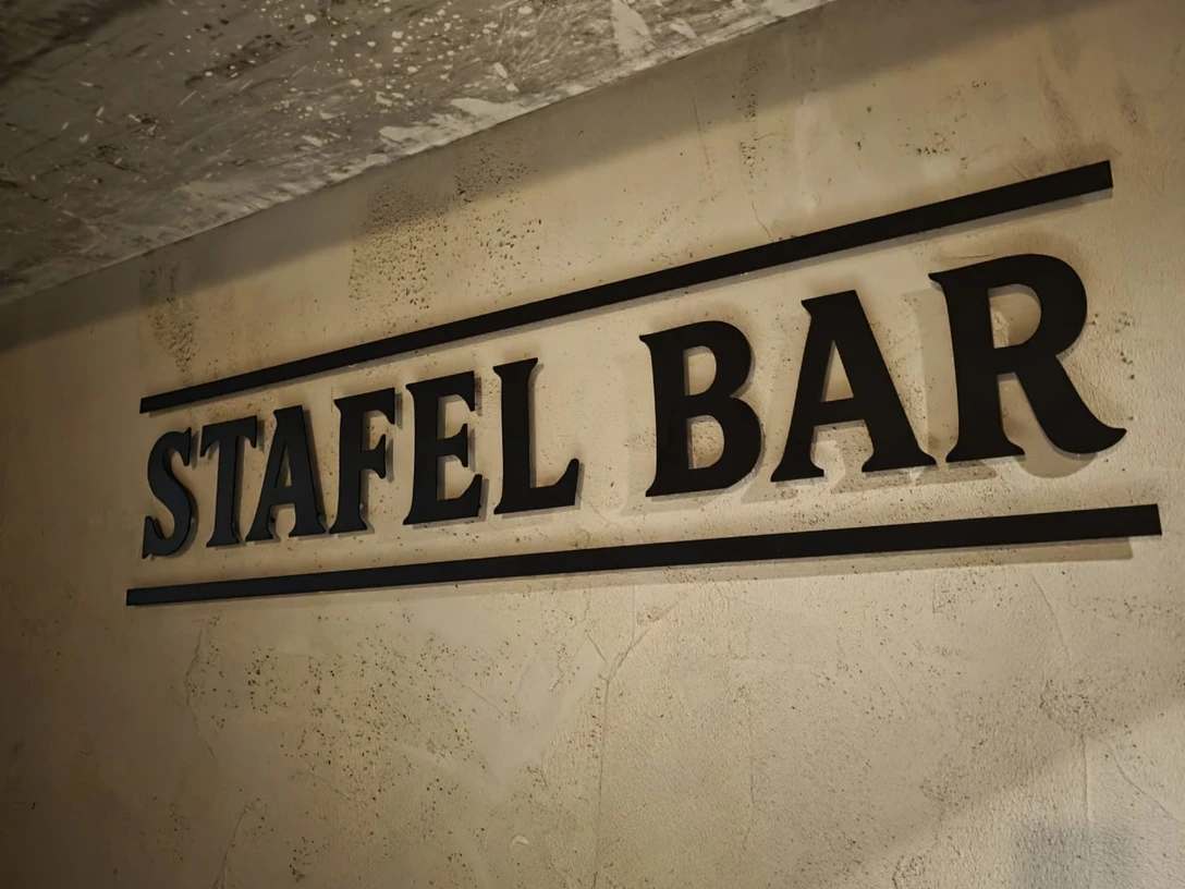 Stafel Bar