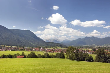 Wanderung - Bichelrain-Rundwanderweg - Blick auf Ohlstadt