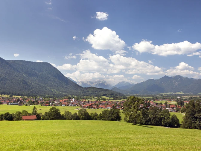 Wanderung - Bichelrain-Rundwanderweg - Blick auf Ohlstadt