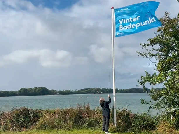 Vinterbadepunkt-flag-Kær_Vestermark-video©Naturvejlederne.dk