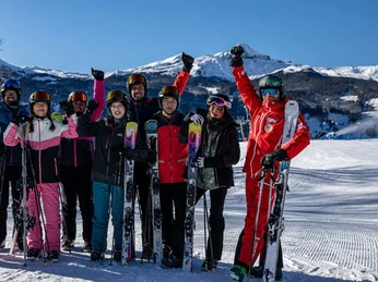 outdoor-switzerland-beginner-ski-package-gruppe-freude.jpg