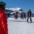 outdoor-switzerland-beginner-ski-package-skilehrer-gast-erste-versuche.jpg