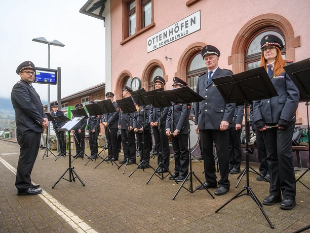 Picknick Konzert vorm Bahnhof