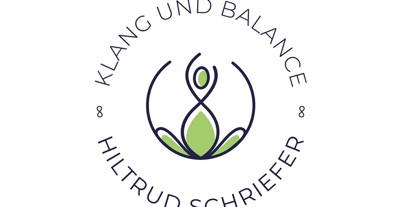 Klang&Balance_Schriefer.jpg Logo mit grüner Yogafigur in Lotusform und Schriftzug Klang und Balance Hiltrud SchrieferLogo with green lotus-shaped yoga figure and the words Klang und Balance Hiltrud SchrieferLogo med grøn lotusformet yogafigur og ordene Klang und Balance Hiltrud SchrieferLogo met groene lotusvormige yogafiguur en de woorden Klang und Balance Hiltrud Schriefer