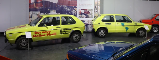 Blick in die Ausstellung_Automuseum VW_M.Leitzke2.jpg