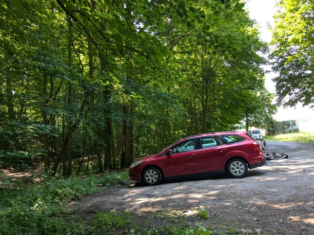 Unterer Parkplatz an den Teichen, Einstieg Blackberry Trails