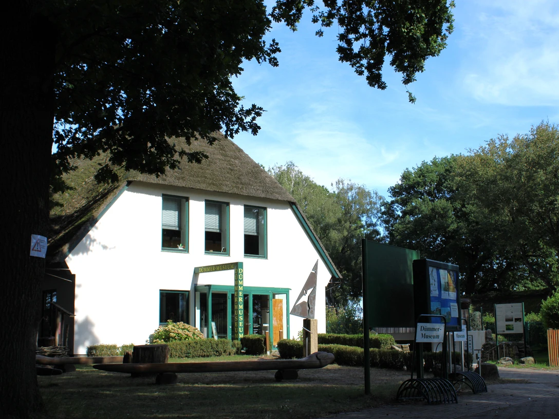 Dümmer Museum seitliche Ansicht