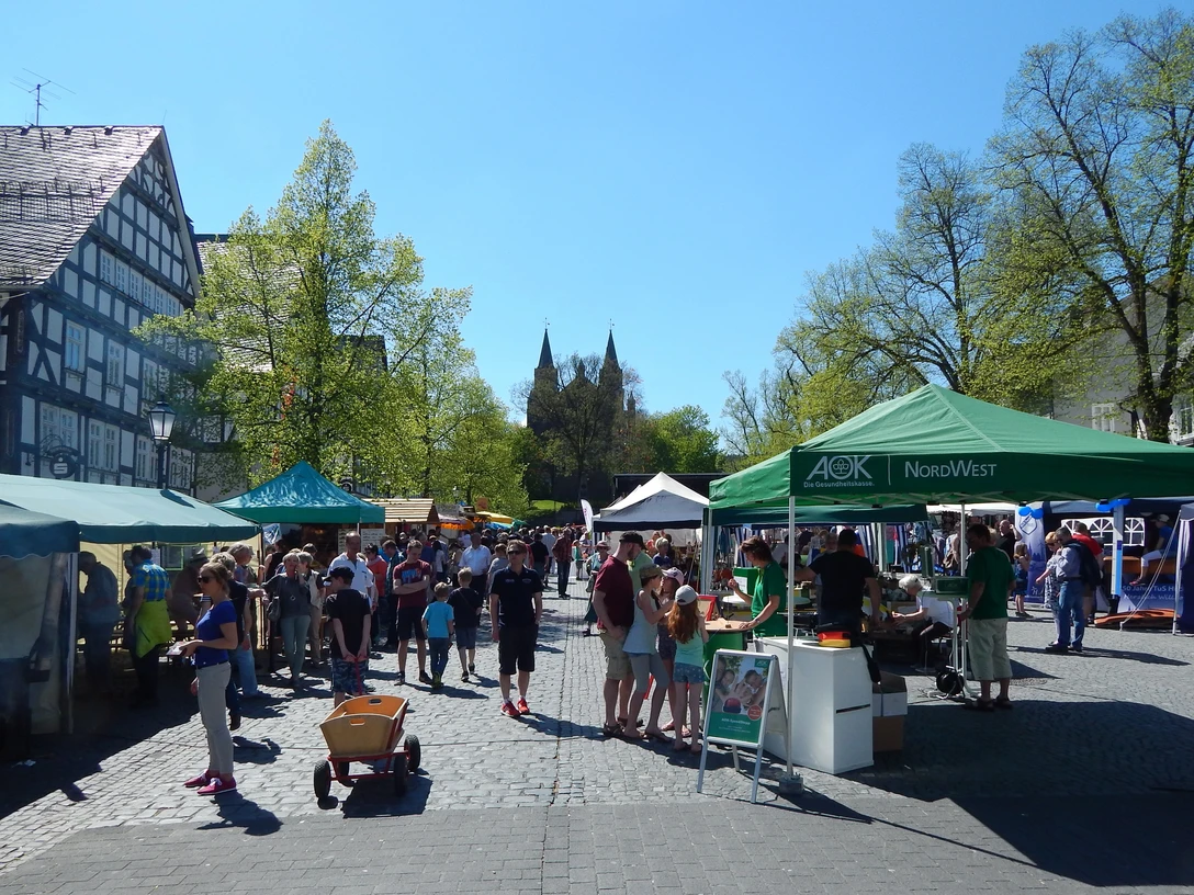Besucher auf dem Frühlingsfest in Hilchenbach