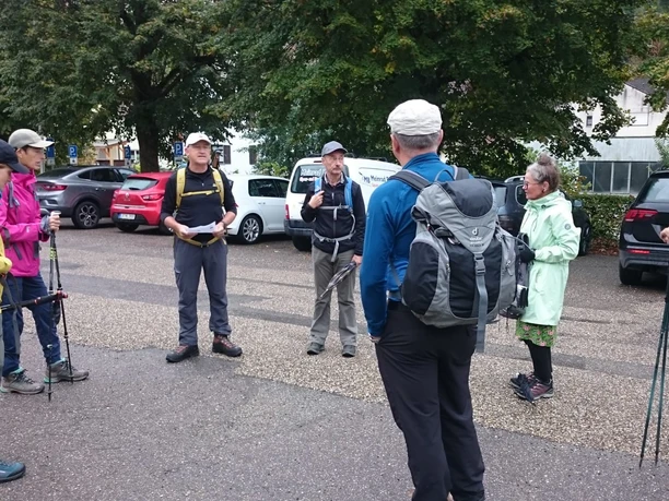 Nordic Walking-Gruppe vom Schwarzwaldverein Achern am Treffpunkt