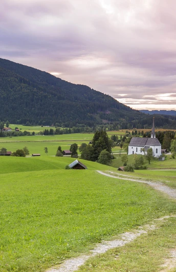 Meditationsweg mit Kappel bei Unterammergau