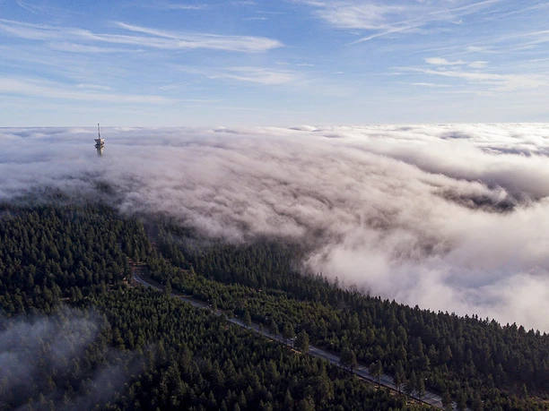 Keilberg im Nebelmeer