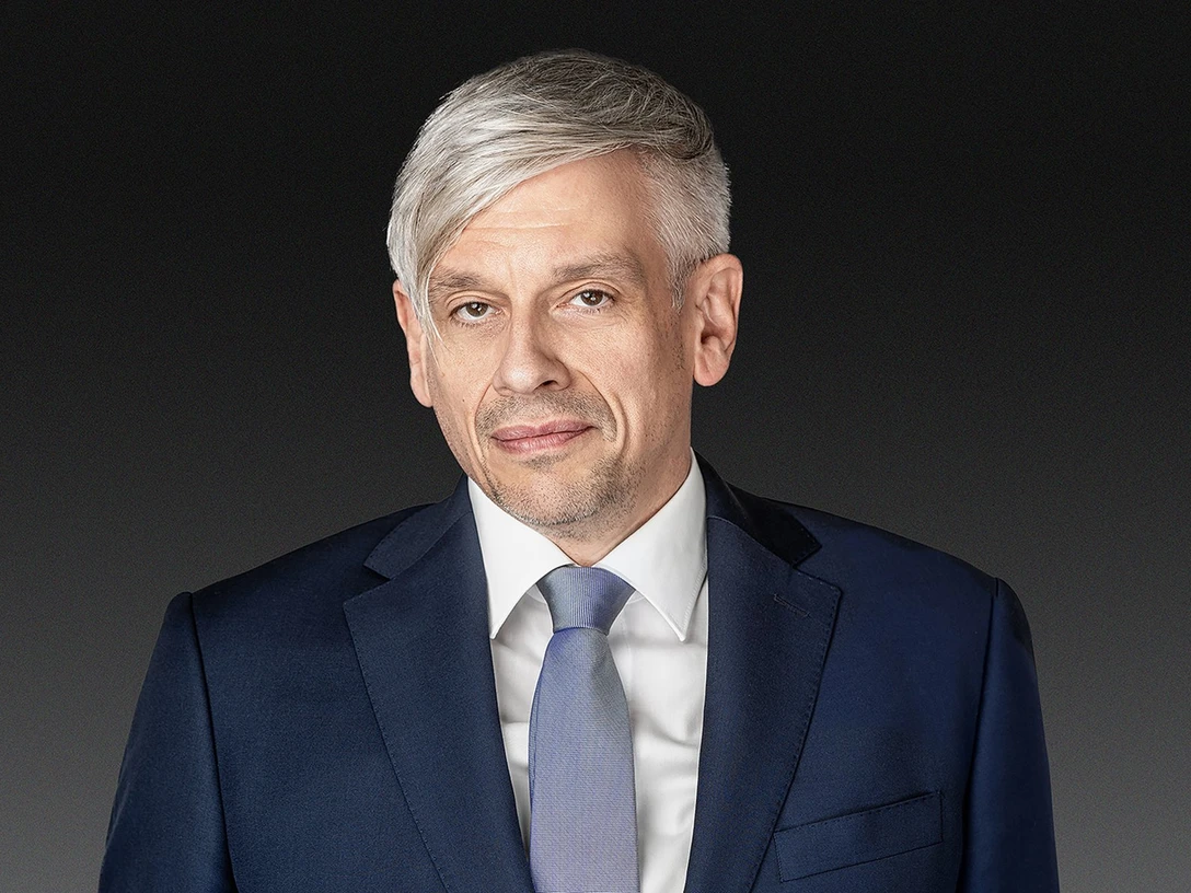 csm_MathiasTretterSouveraenPressebild1quer_copyby_EnricoMeyer_4b988ba04f (1).jpg