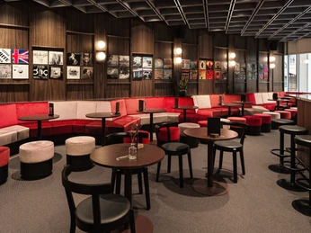 Seating area DB Public House