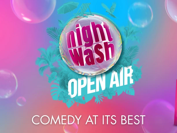 Night Wash Open Air am Biedermeierstrand - Veranstaltungen in der Region Leipzig Buntes Logo mit dem Schriftzug "Night Wash Open Air - Comedy at its best"