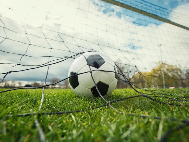 Fußball im Tor