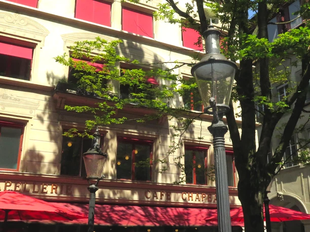 Café Chapeau Lucerne