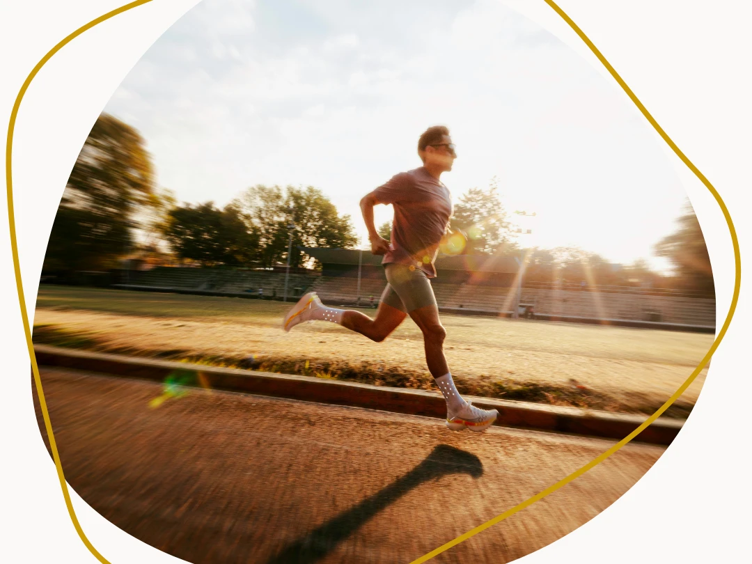 Laufen lernen_Kaschura (1).png Jan Kaschura beim Joggen im Sonnenuntergang