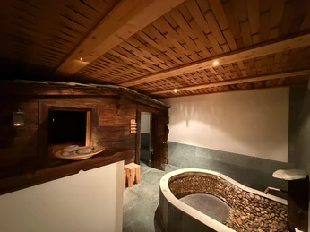 WhatsApp Image 2025-11-20 at 23.10.53 (1)