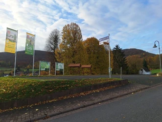 Wohnmobilstellplatz_und_Wanderparkplatz_Weißenborn__c_Thomas_Mäurer_-_Gemeinde_Weißenborn.jpg