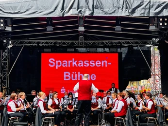 Stadtkapelle Oppenau auf der Sparkassen-Bühne