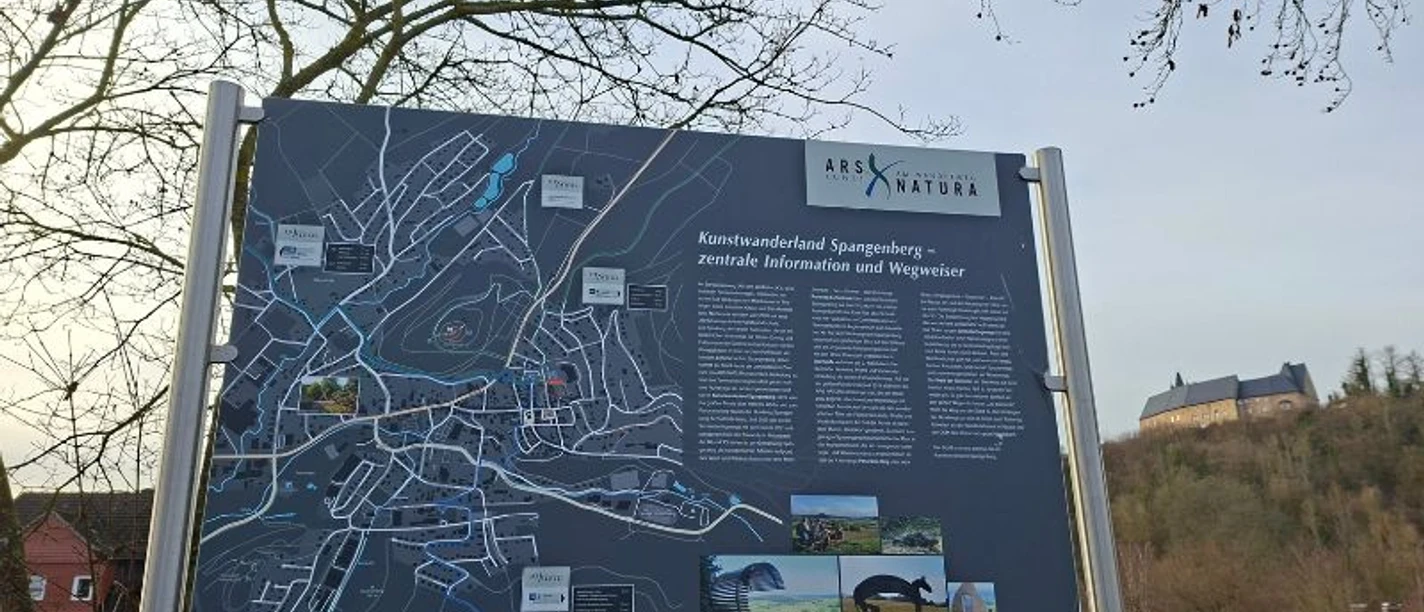 Wanderparkplatz_Spangenberg_ZOB__c_Peter_Kerst.jpg